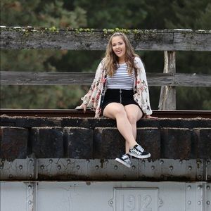 Meet your Posher, Annika